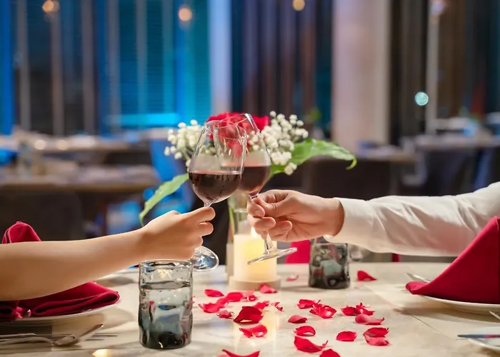Hotel Delasea - Modern Bayview Escape Ha Long