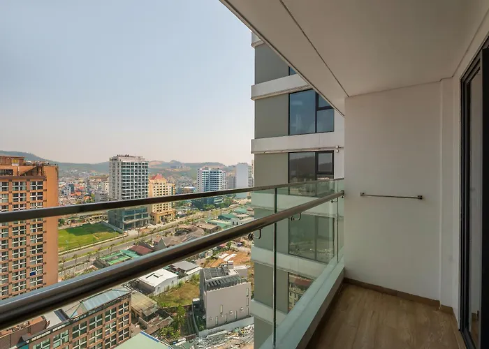 Hotel Delasea - Modern Bayview Escape 5*
