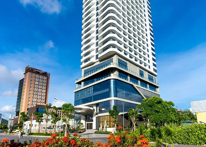 Delasea - Modern Bayview Escape 5*