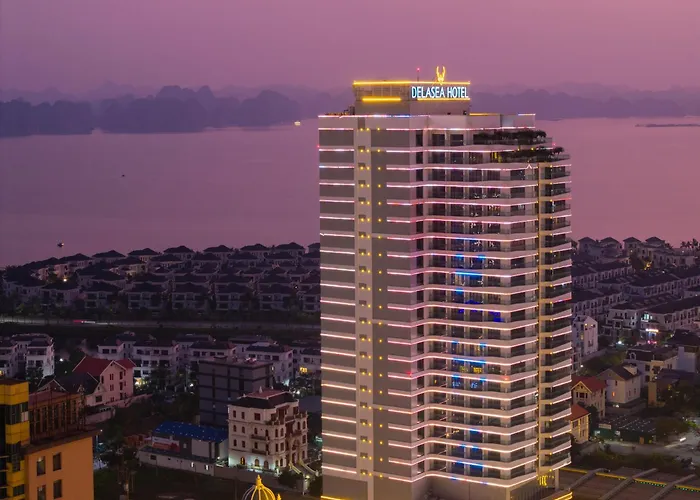 Delasea - Modern Bayview Escape Hotel