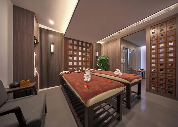 Delasea - Modern Bayview Escape Hotel Ha Long