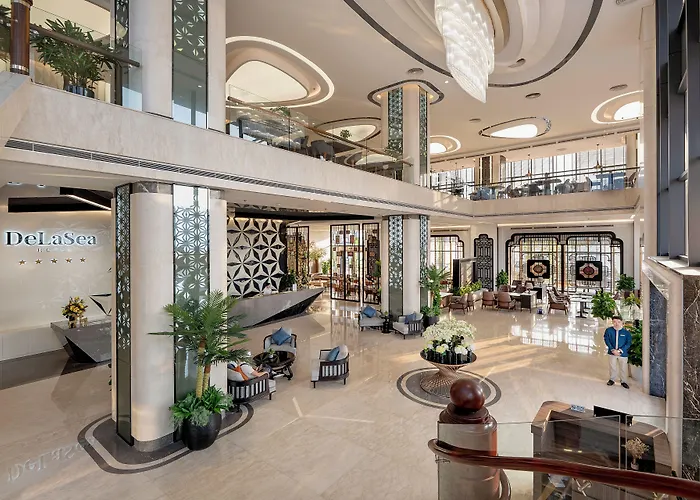 Delasea - Modern Bayview Escape Ha Long