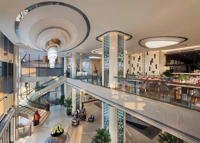 Hotel Delasea - Modern Bayview Escape Ha Long